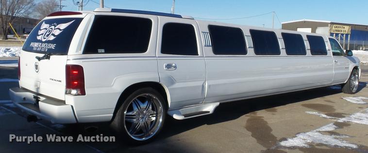 image for item K8052 2002 Cadillac Escalade Diamond Edition limousine