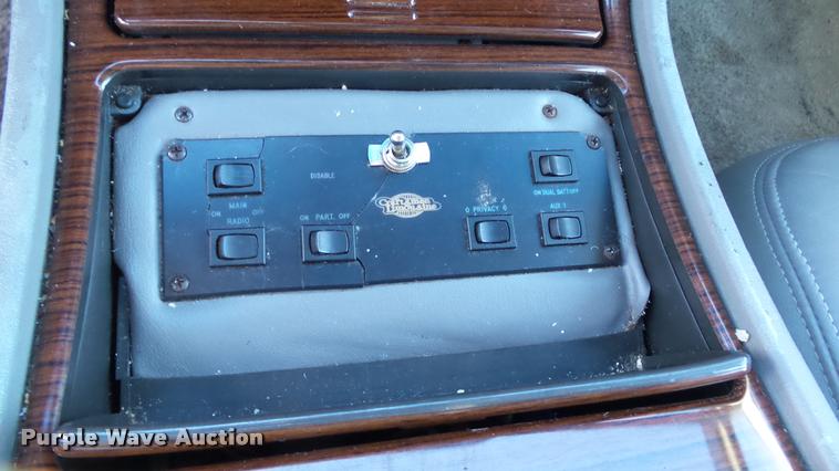 image for item K8052 2002 Cadillac Escalade Diamond Edition limousine