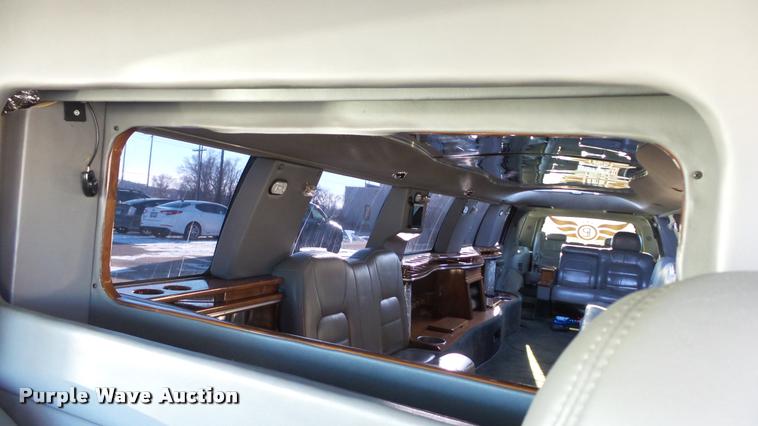 image for item K8052 2002 Cadillac Escalade Diamond Edition limousine