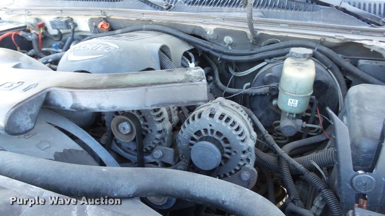 image for item K8052 2002 Cadillac Escalade Diamond Edition limousine