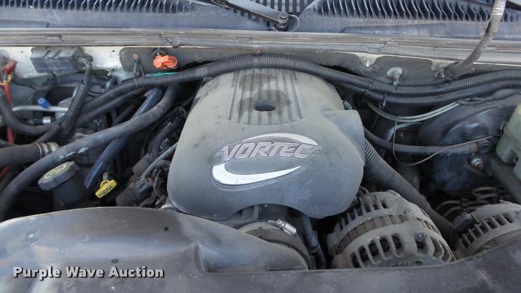 image for item K8052 2002 Cadillac Escalade Diamond Edition limousine