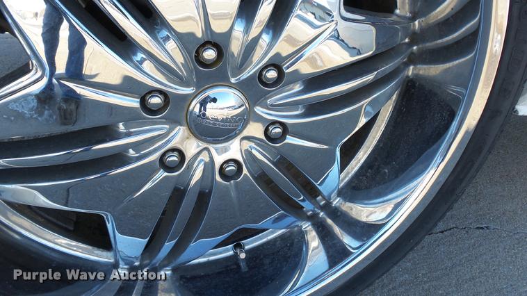 image for item K8052 2002 Cadillac Escalade Diamond Edition limousine