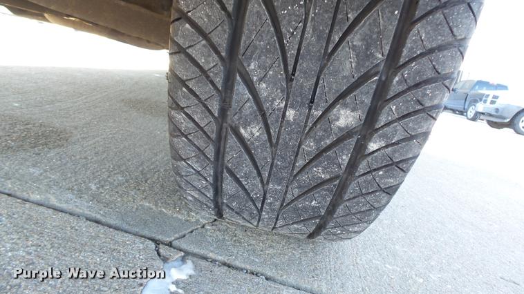 image for item K8052 2002 Cadillac Escalade Diamond Edition limousine