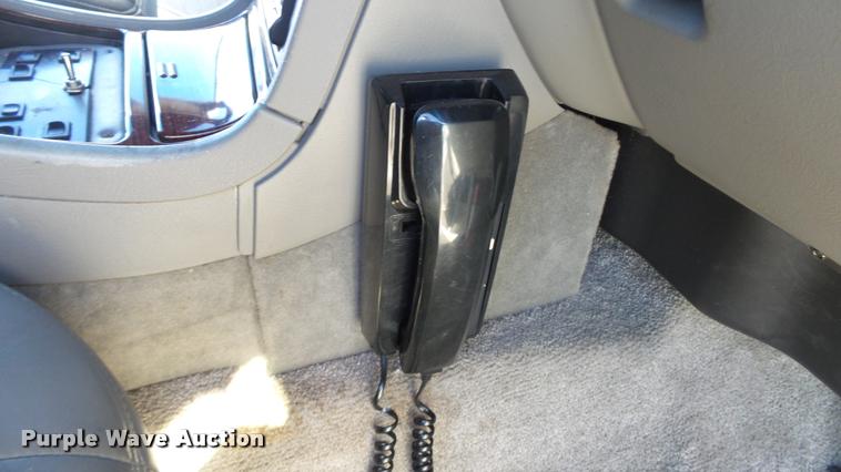 image for item K8052 2002 Cadillac Escalade Diamond Edition limousine