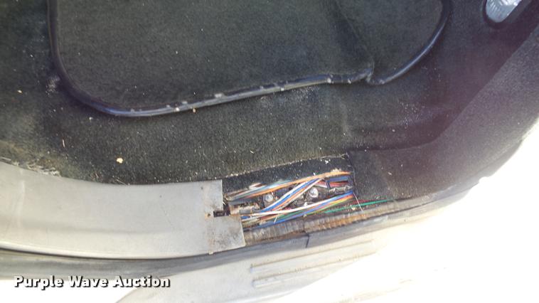 image for item K8052 2002 Cadillac Escalade Diamond Edition limousine