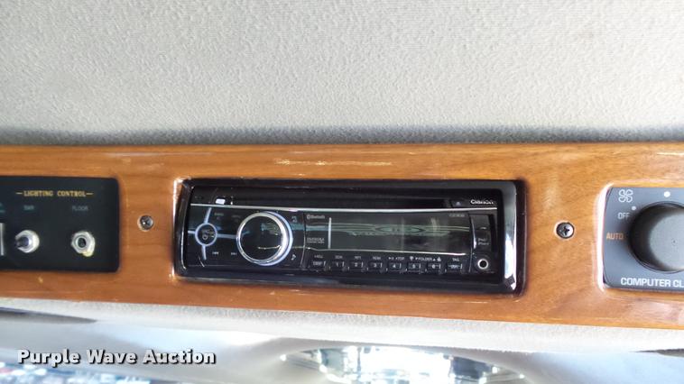 image for item K8052 2002 Cadillac Escalade Diamond Edition limousine