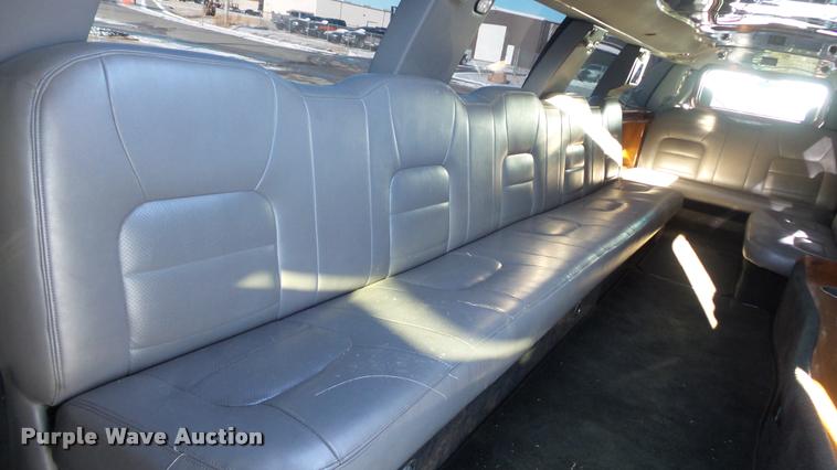 image for item K8052 2002 Cadillac Escalade Diamond Edition limousine