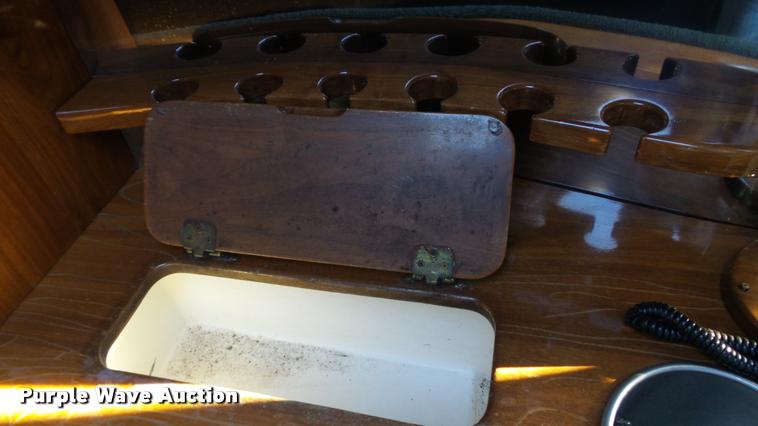 image for item K8052 2002 Cadillac Escalade Diamond Edition limousine