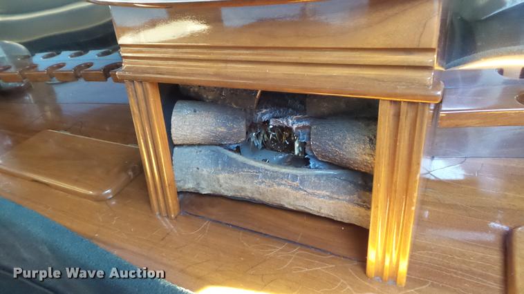 image for item K8052 2002 Cadillac Escalade Diamond Edition limousine