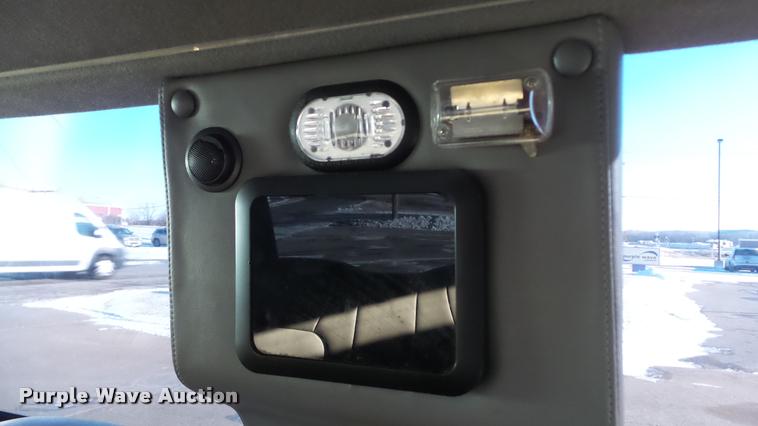 image for item K8052 2002 Cadillac Escalade Diamond Edition limousine