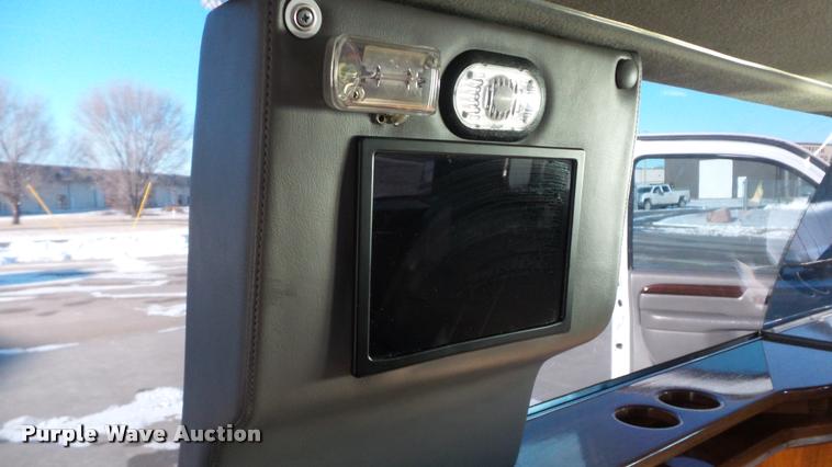 image for item K8052 2002 Cadillac Escalade Diamond Edition limousine