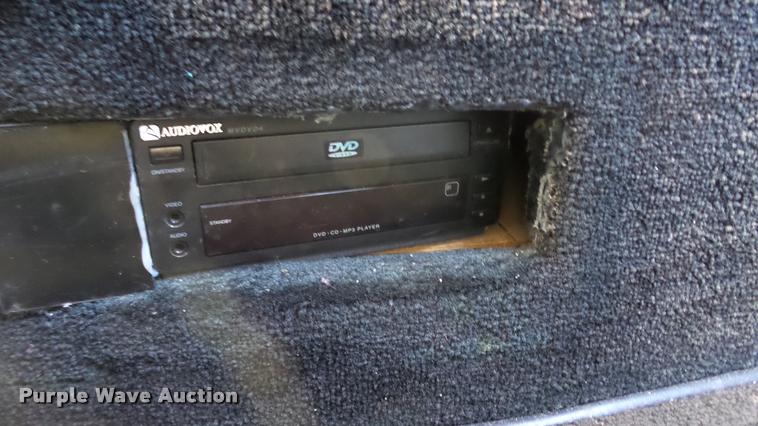 image for item K8052 2002 Cadillac Escalade Diamond Edition limousine