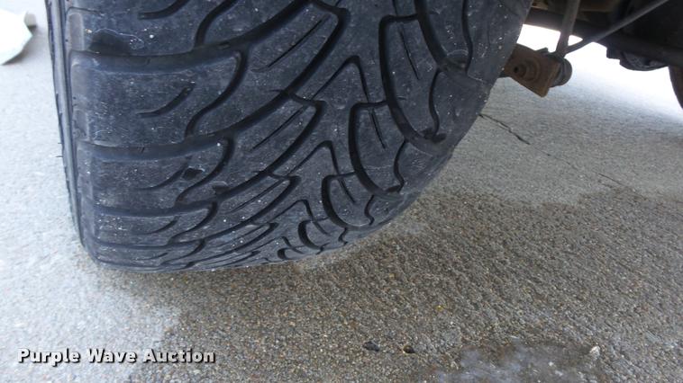 image for item K8052 2002 Cadillac Escalade Diamond Edition limousine