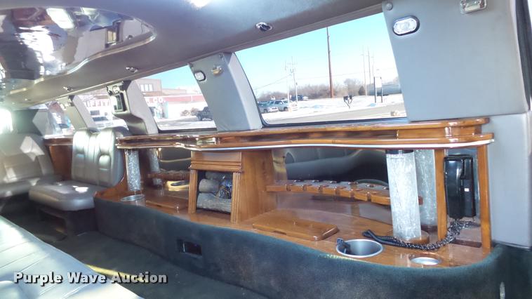 image for item K8052 2002 Cadillac Escalade Diamond Edition limousine