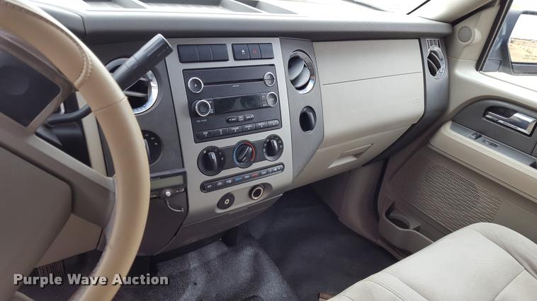 image for item L1731 2008 Ford Expedition SUV