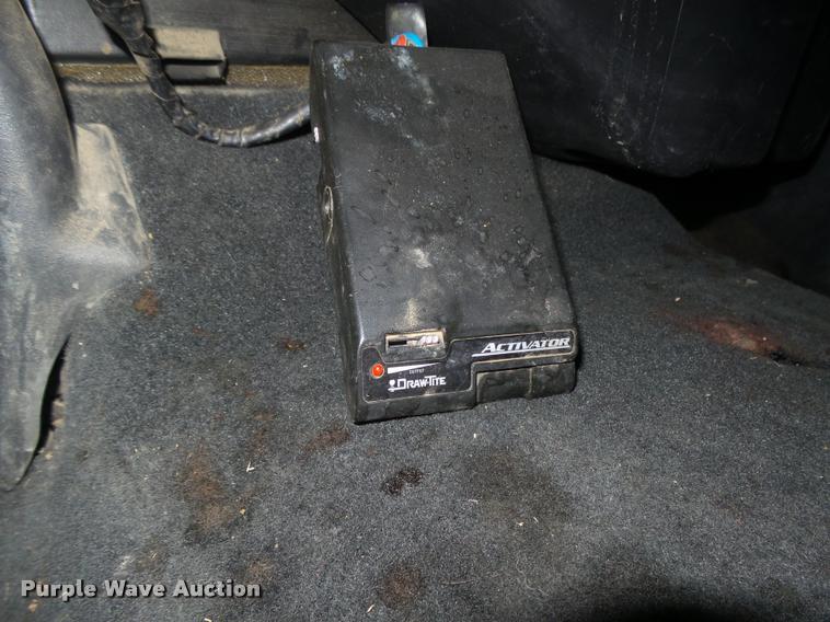 image for item L4243 2000 Chevrolet Silverado 2500 LS Ext. Cab pickup truck