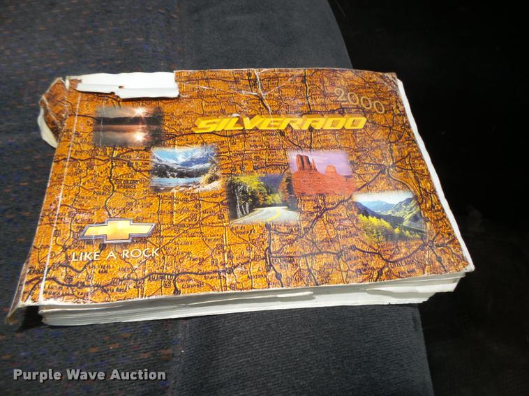 image for item L4243 2000 Chevrolet Silverado 2500 LS Ext. Cab pickup truck