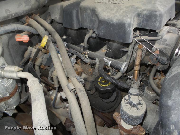 image for item L4243 2000 Chevrolet Silverado 2500 LS Ext. Cab pickup truck