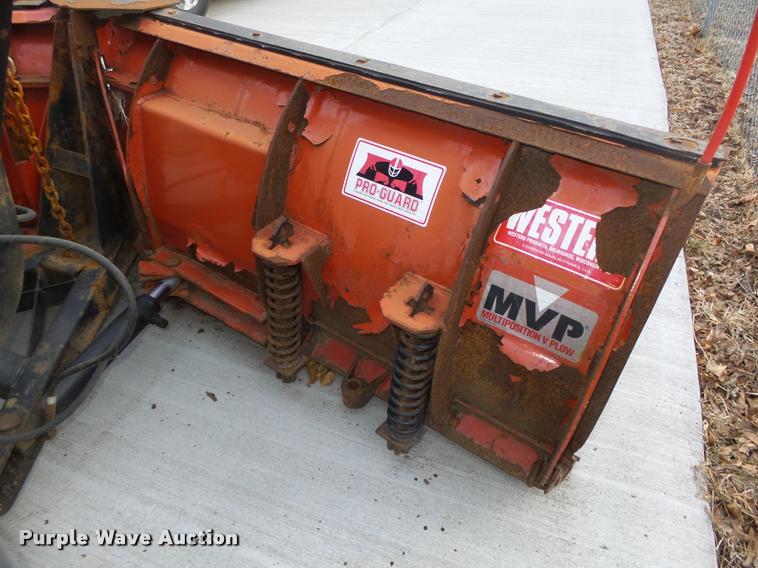 image for item L4243 2000 Chevrolet Silverado 2500 LS Ext. Cab pickup truck