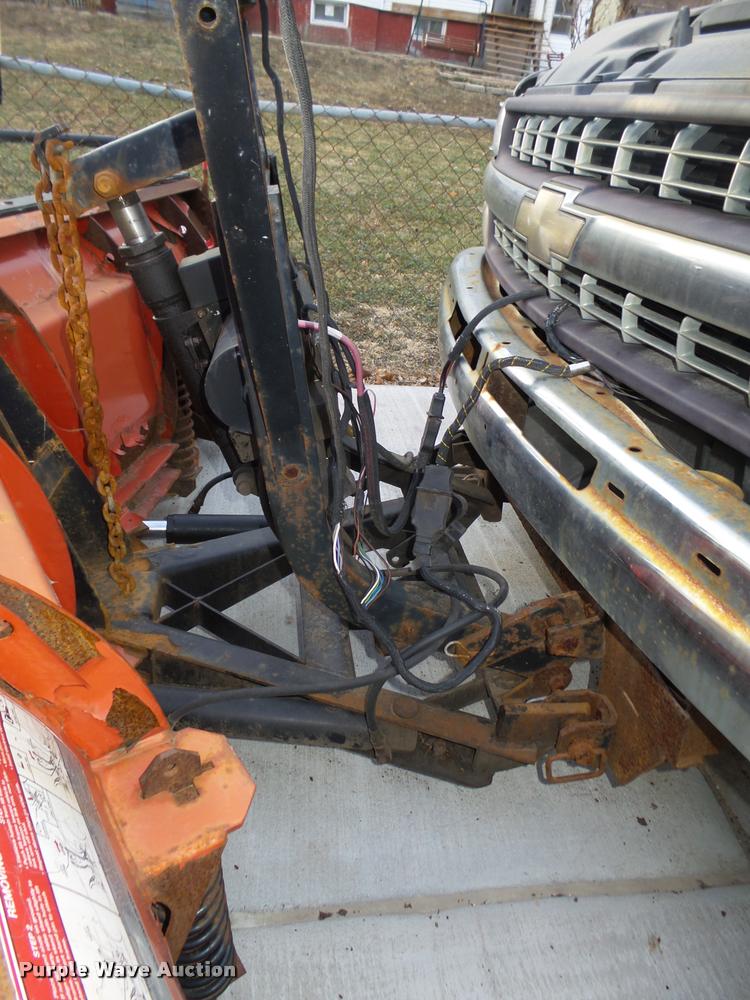 image for item L4243 2000 Chevrolet Silverado 2500 LS Ext. Cab pickup truck