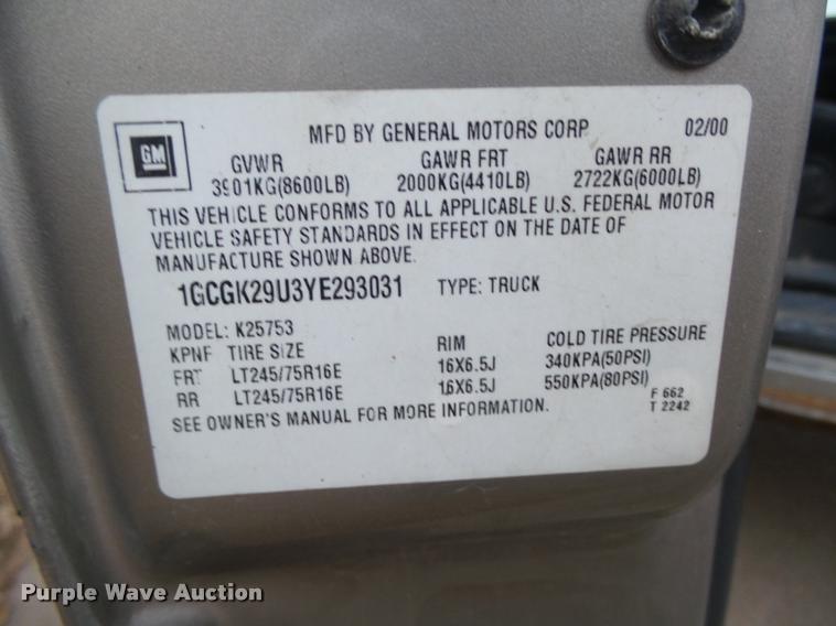 image for item L4243 2000 Chevrolet Silverado 2500 LS Ext. Cab pickup truck