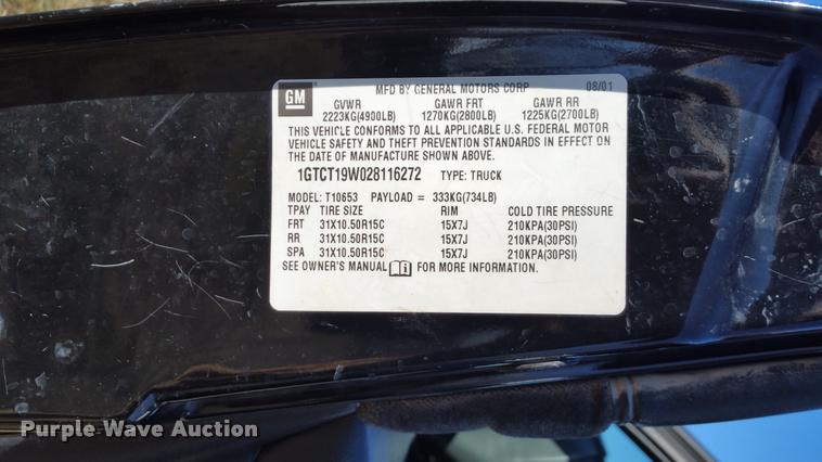image for item L4668 2002 GMC Sonoma Ext. Cab pickup truck
