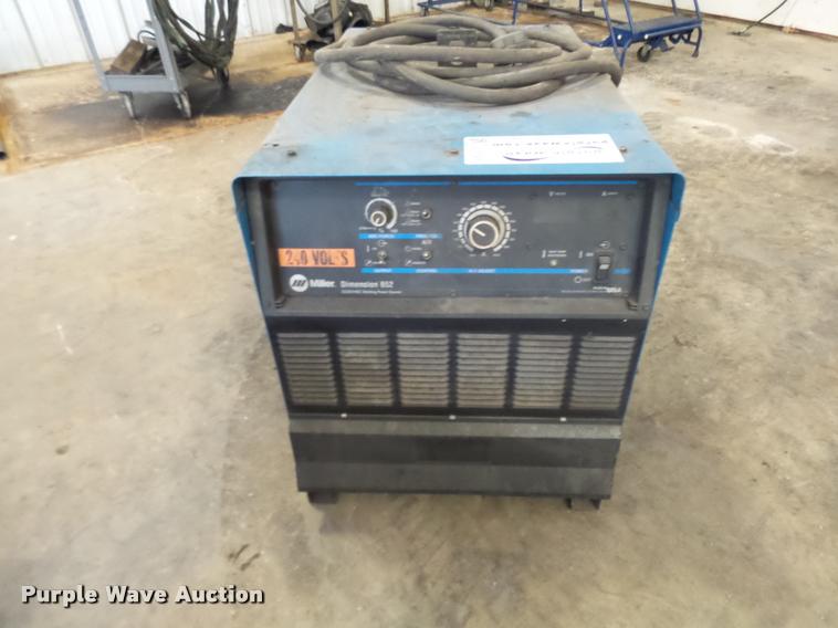 image for item L7191 Miller Dimension 650 power source