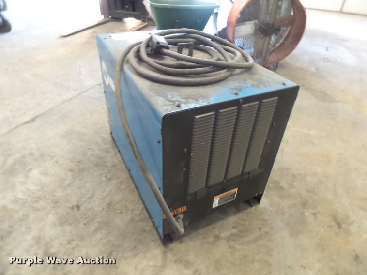 image for item L7191 Miller Dimension 650 power source