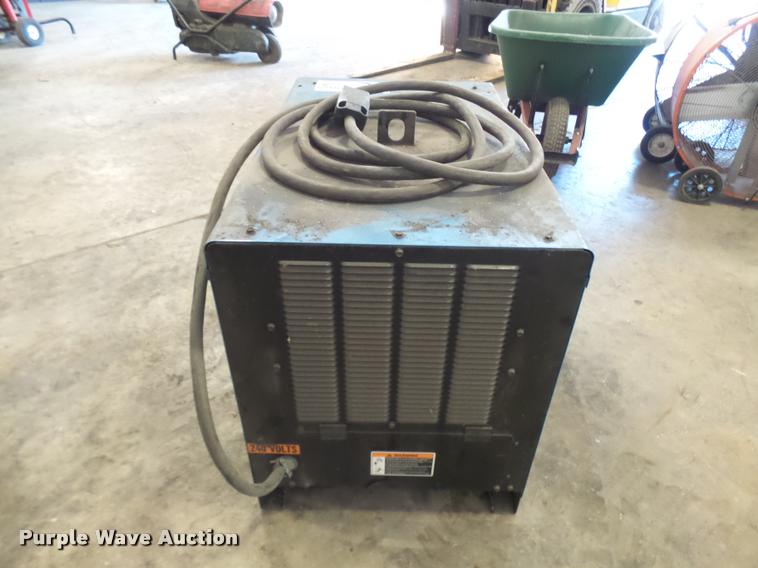 image for item L7191 Miller Dimension 650 power source