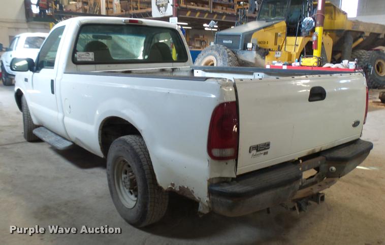 image for item L7196 2000 Ford F250 Super Duty XL pickup truck