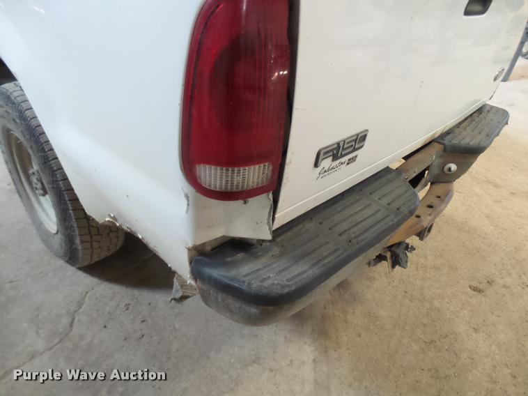 image for item L7196 2000 Ford F250 Super Duty XL pickup truck