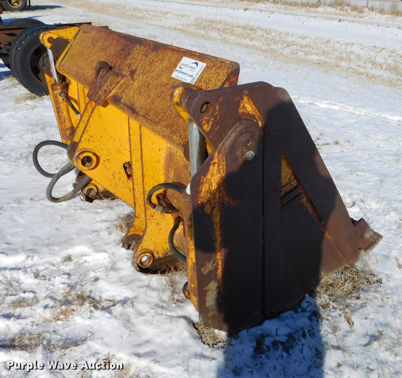 Fourinone bucket in Spearville, KS Item DB1822 sold Purple Wave