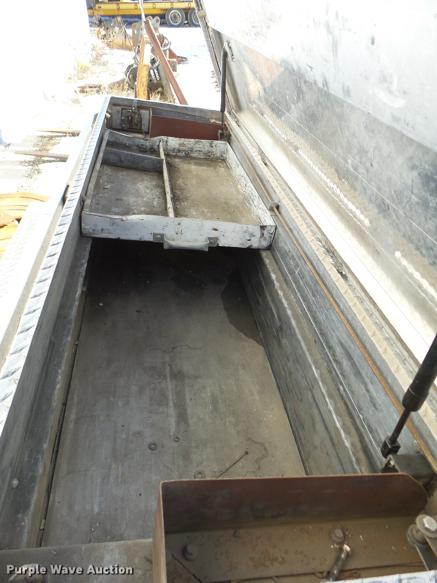 (3) toolboxes in Wichita, KS Item DG9349 sold Purple Wave