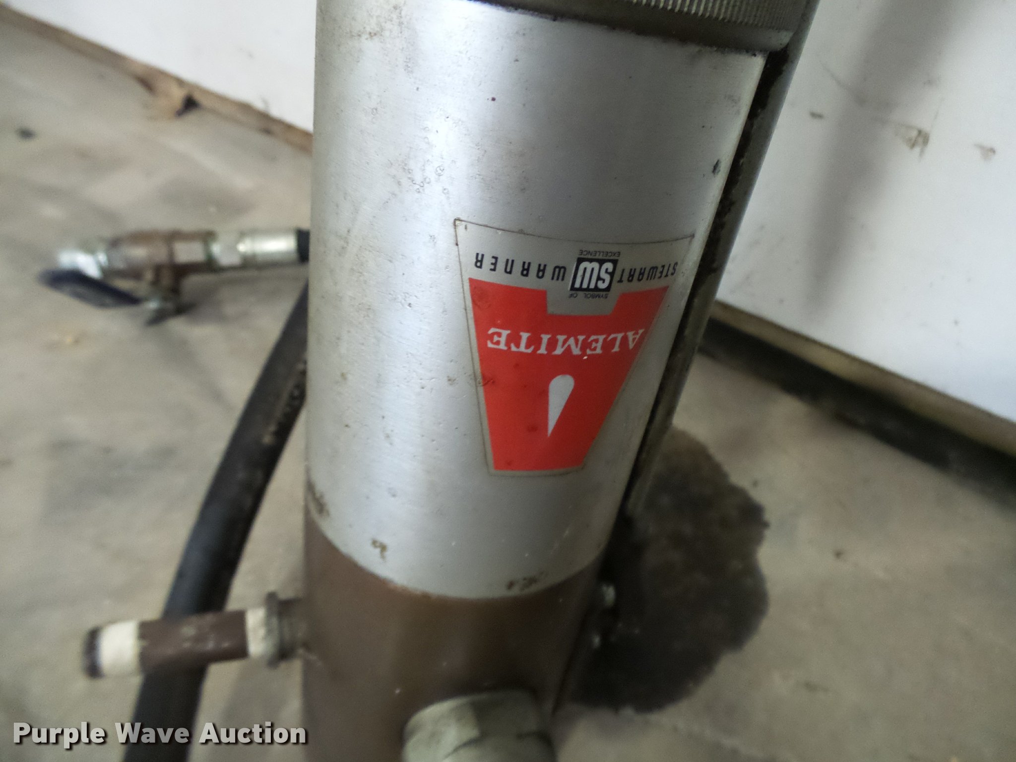 (3) Alemite air operated oil transfer pump in Kansas City, MO Item