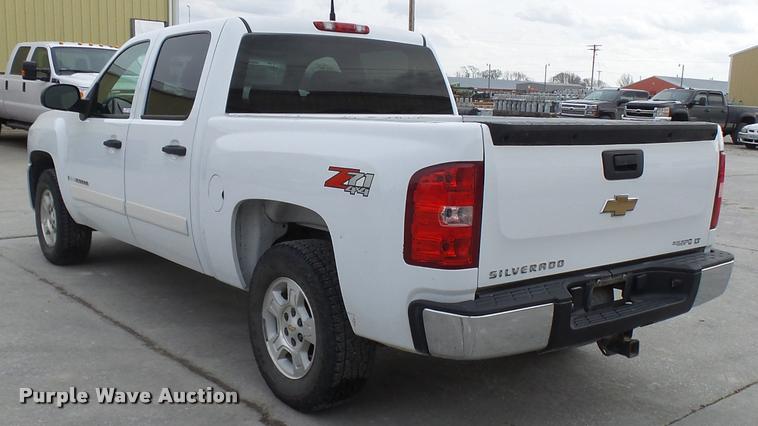 image for item AV9863 2007 Chevrolet Silverado 1500 Crew Cab pickup truck