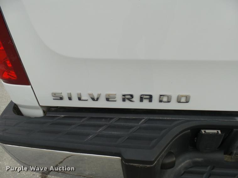 image for item AV9863 2007 Chevrolet Silverado 1500 Crew Cab pickup truck