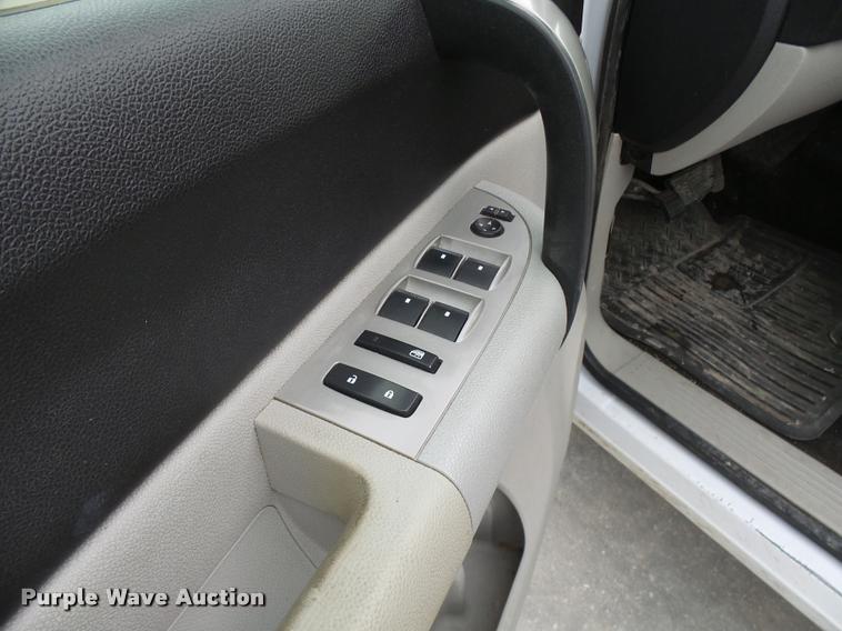 image for item AV9863 2007 Chevrolet Silverado 1500 Crew Cab pickup truck