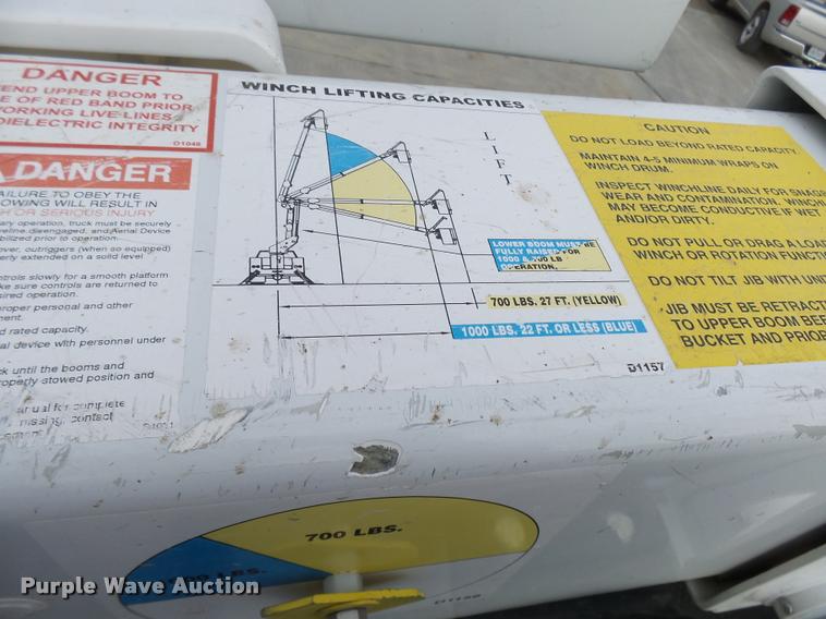 image for item AV9864 2011 Dodge Ram 5500 HD bucket truck