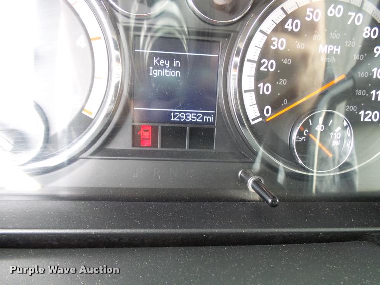 image for item AV9864 2011 Dodge Ram 5500 HD bucket truck