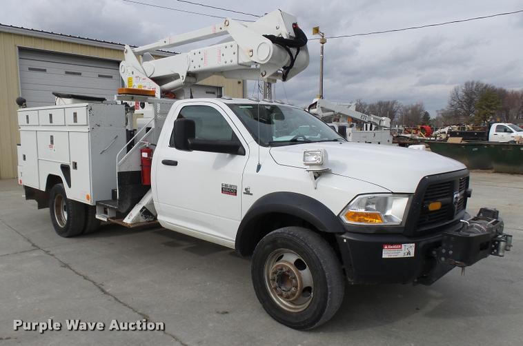 image for item AV9865 2012 Dodge Ram 5500 HD bucket truck