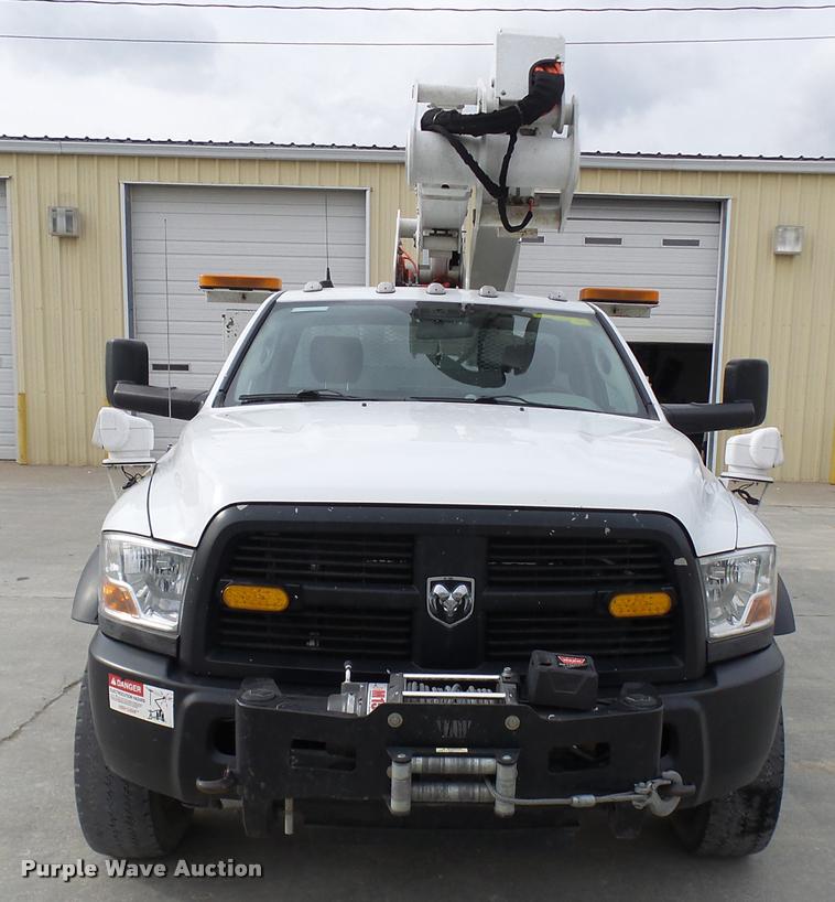 image for item AV9865 2012 Dodge Ram 5500 HD bucket truck