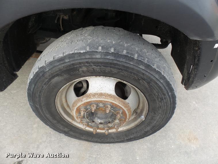 image for item AV9865 2012 Dodge Ram 5500 HD bucket truck