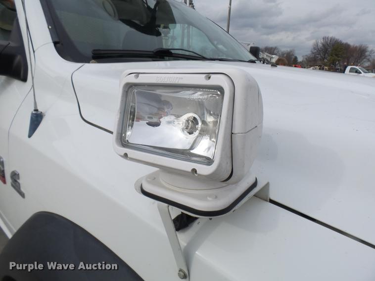image for item AV9865 2012 Dodge Ram 5500 HD bucket truck