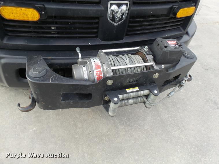 image for item AV9865 2012 Dodge Ram 5500 HD bucket truck