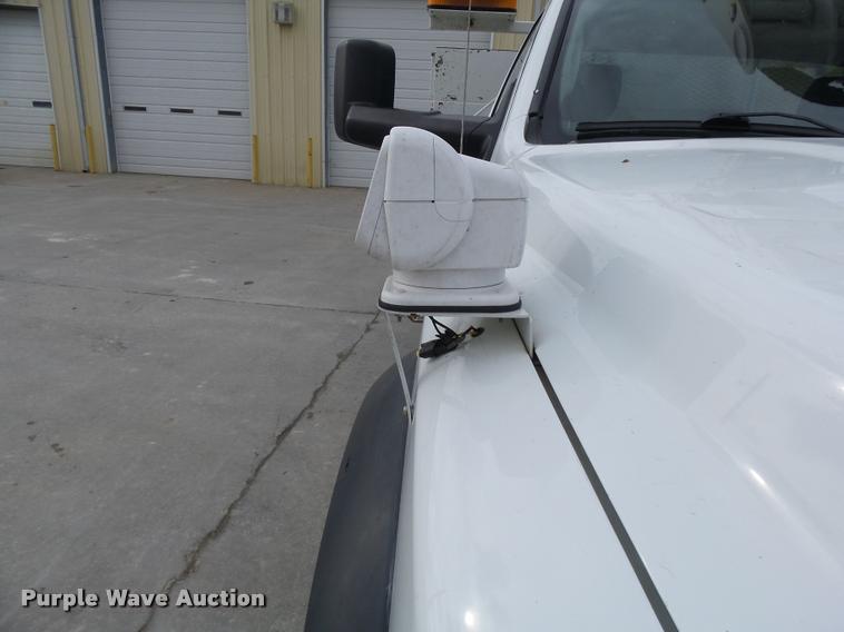 image for item AV9865 2012 Dodge Ram 5500 HD bucket truck