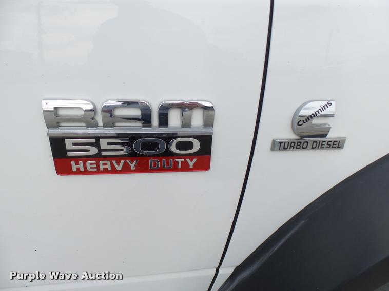 image for item AV9865 2012 Dodge Ram 5500 HD bucket truck