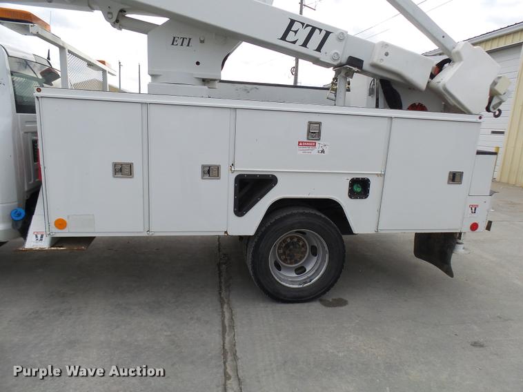 image for item AV9865 2012 Dodge Ram 5500 HD bucket truck