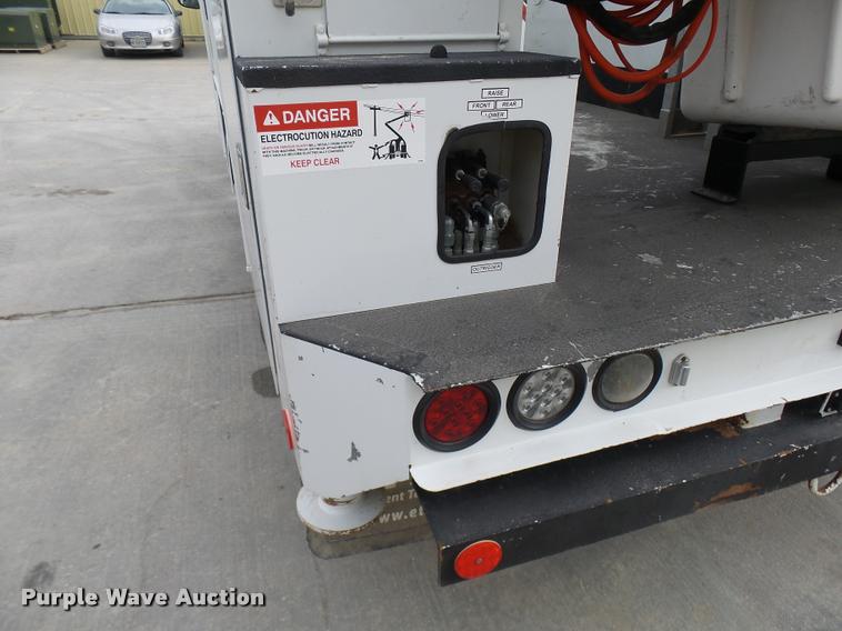 image for item AV9865 2012 Dodge Ram 5500 HD bucket truck