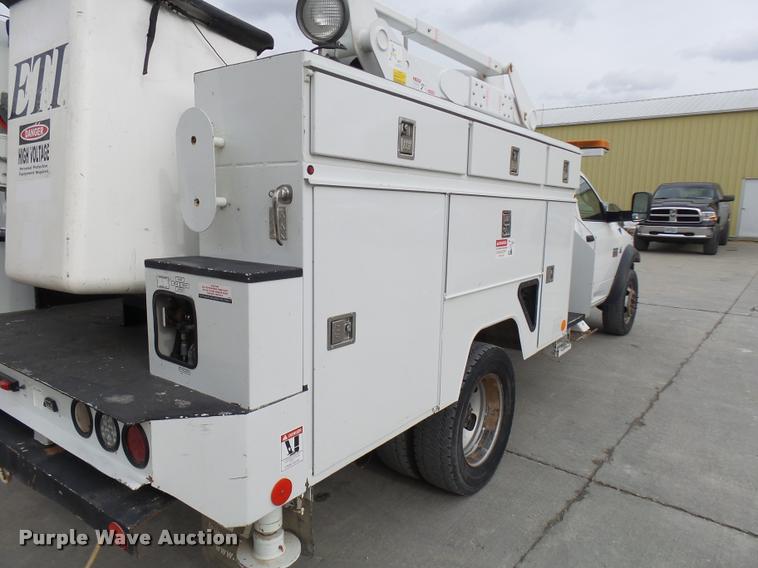 image for item AV9865 2012 Dodge Ram 5500 HD bucket truck