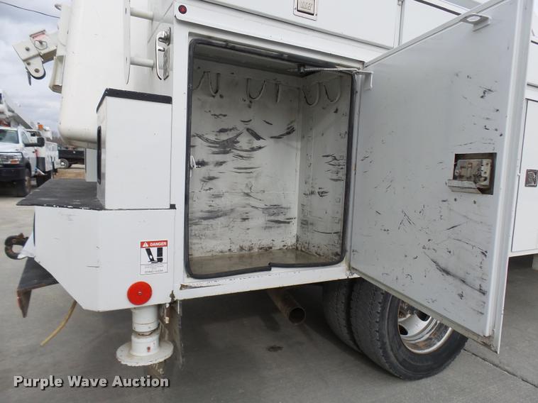 image for item AV9865 2012 Dodge Ram 5500 HD bucket truck